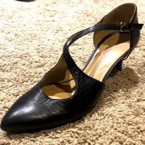 Naturalizer black leather heels